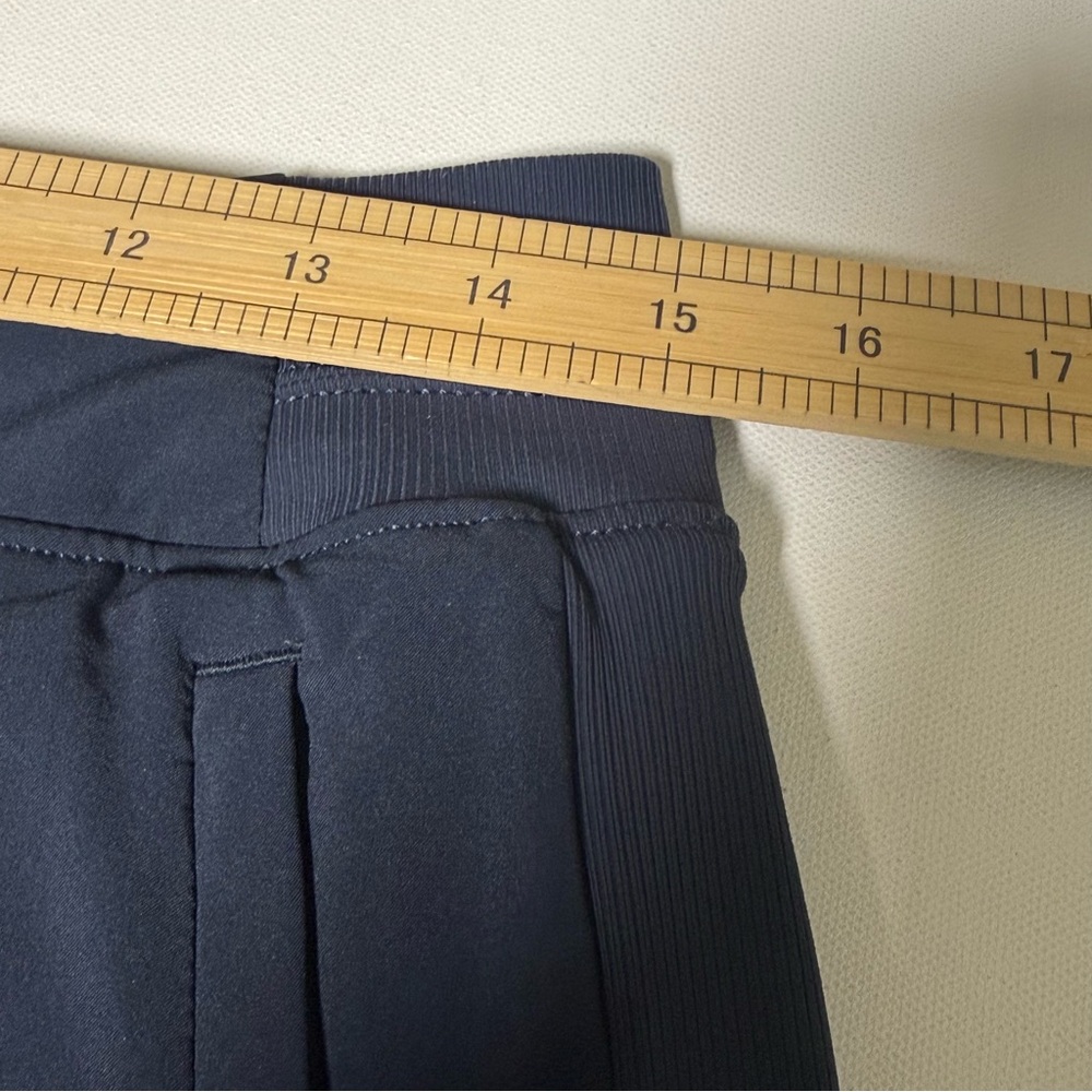 ATHLETA Navy Skort Size 6 Golf Tennis Built-In Shorts Pockets Stretch Activewear - Picture 11 of 11